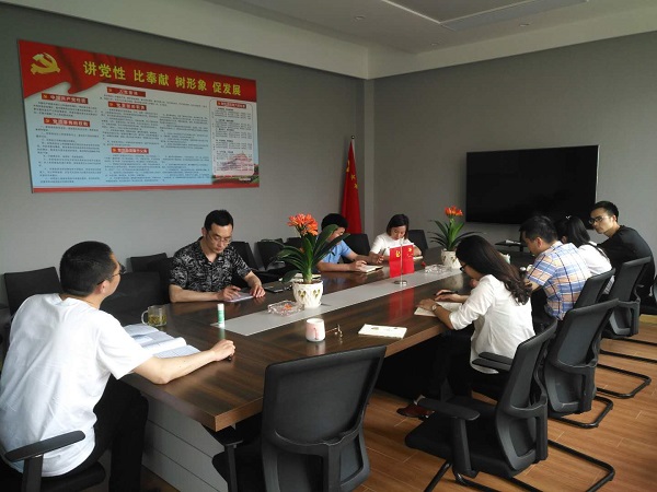 �Ĵ�������ʦ��������չ��ɨ�ڳ������±绤����ר����ѵ