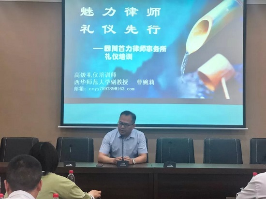 ������ʦ���������У��Ĵ�������ʦ��������չ������ʦ������ѵ����